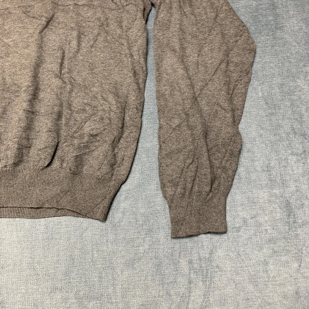 Izod Sweater Mens Large Gray V Neck Long Sleeve Ribbed Hem Winter Wear Pullover